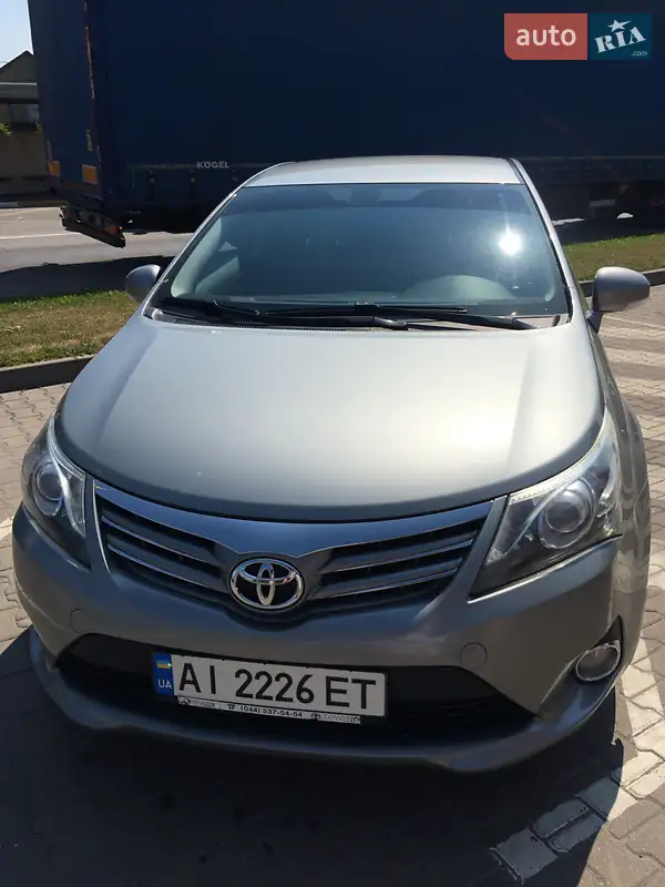 Toyota Avensis 2015