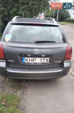 Универсал Toyota Avensis 2006 в Дубно