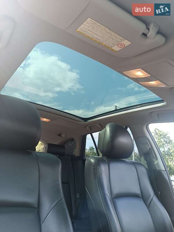 Универсал Toyota Avensis 2011 в Житомире фото 11 Универсал Toyota Avensis 2011 в Житомире