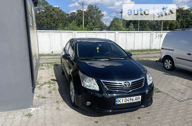 Седан Toyota Avensis 2012 в Ирпене