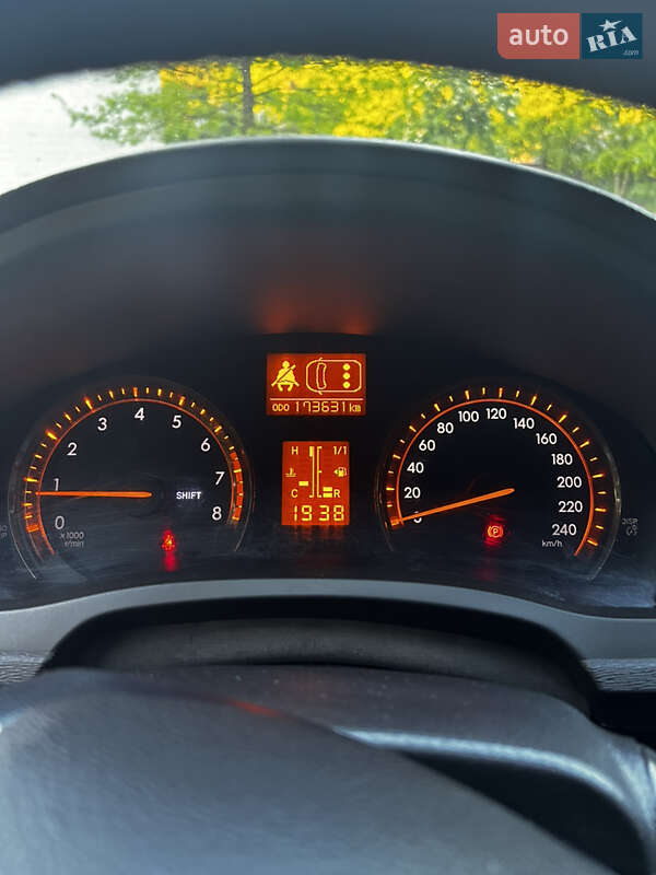 Седан Toyota Avensis 2011 в Василькове