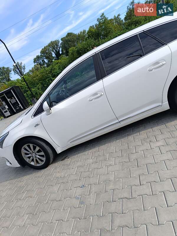 Универсал Toyota Avensis 2011 в Виноградове