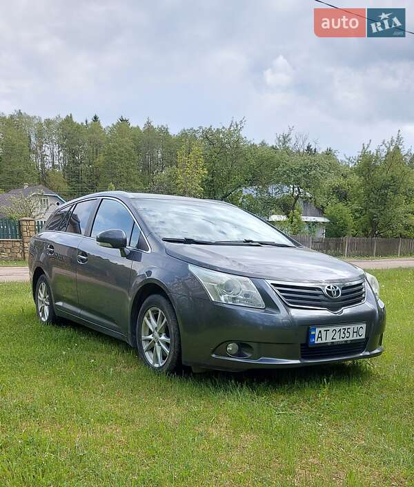 Toyota Avensis 2010
