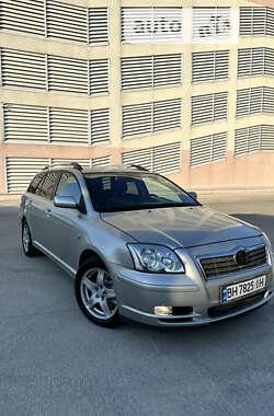 Універсал Toyota Avensis 2004 в Одесі