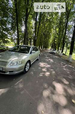 Седан Toyota Avensis 2006 в Казатине