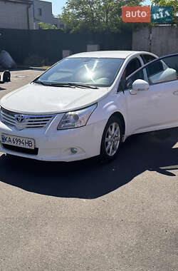 Седан Toyota Avensis 2011 в 