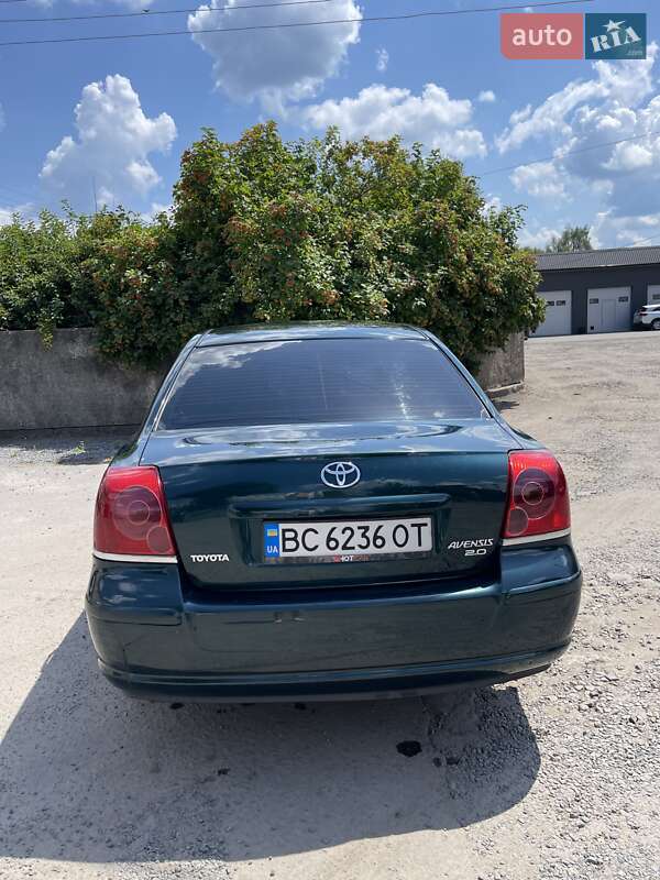 Седан Toyota Avensis 2003 в Житомирі