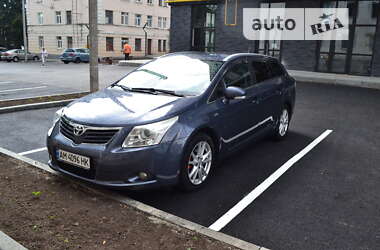 Універсал Toyota Avensis 2011 в Житомирі