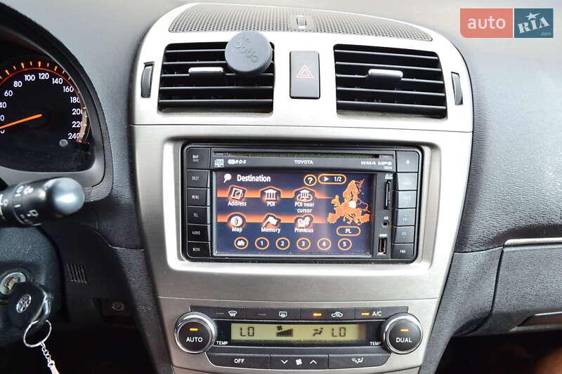 Универсал Toyota Avensis 2011 в Житомире