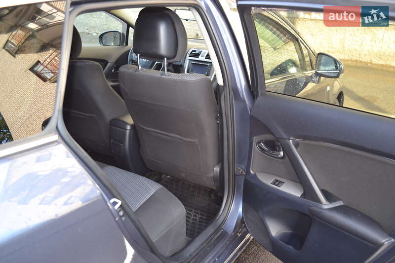 Универсал Toyota Avensis 2011 в Житомире