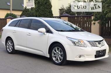 Универсал Toyota Avensis 2010 в Луцке