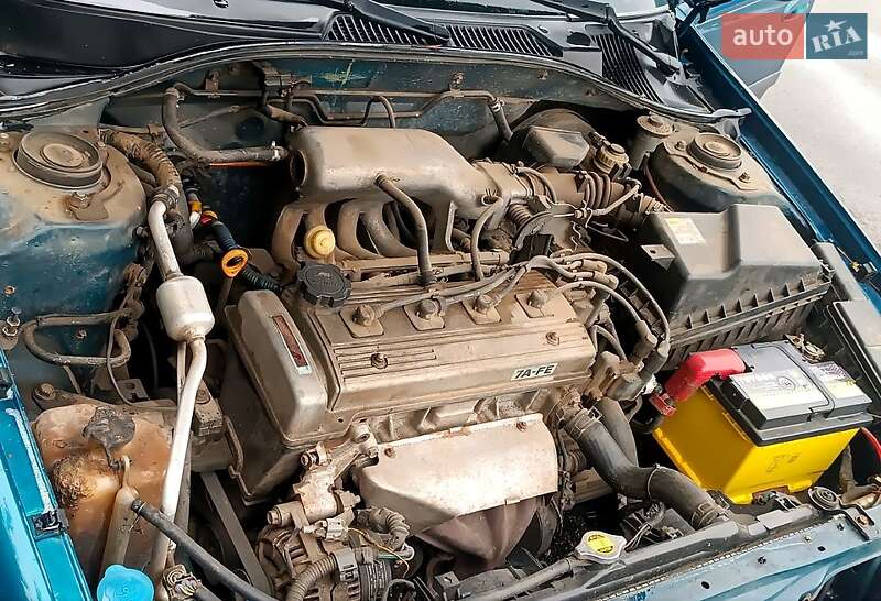 Лифтбек Toyota Avensis 1999 в Измаиле