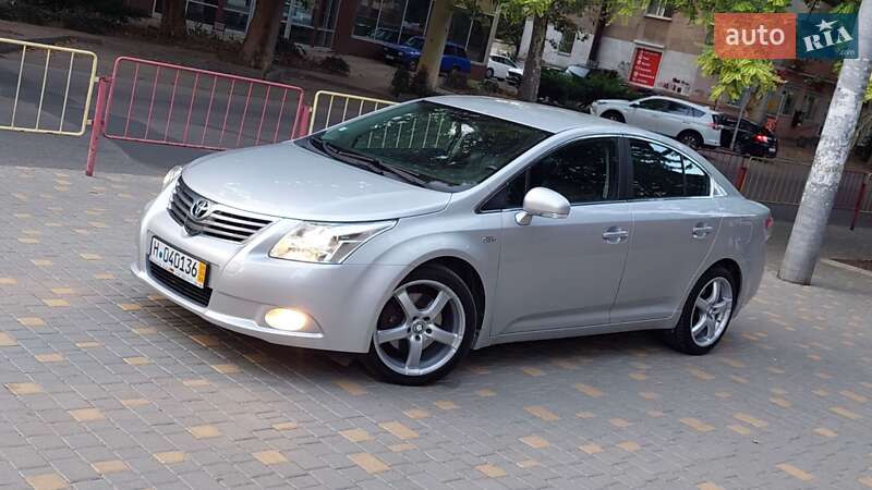 Седан Toyota Avensis 2009 в Одесі