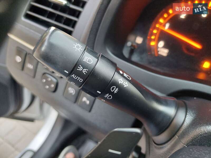 Седан Toyota Avensis 2009 в Одесі