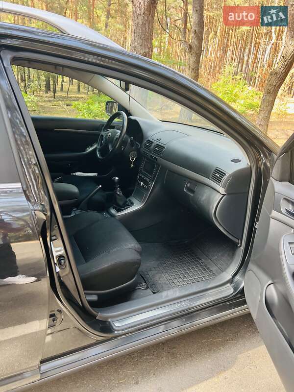 Универсал Toyota Avensis 2007 в Полтаве