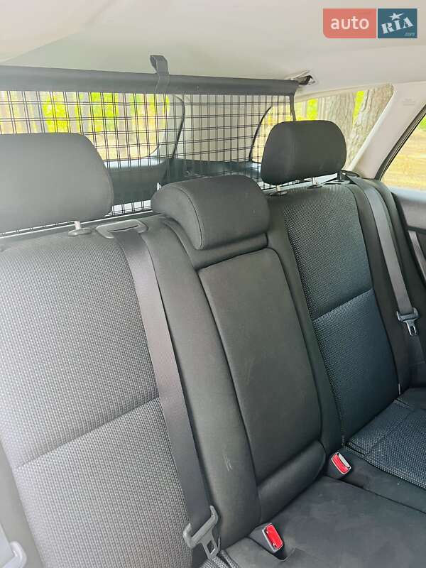 Универсал Toyota Avensis 2007 в Полтаве