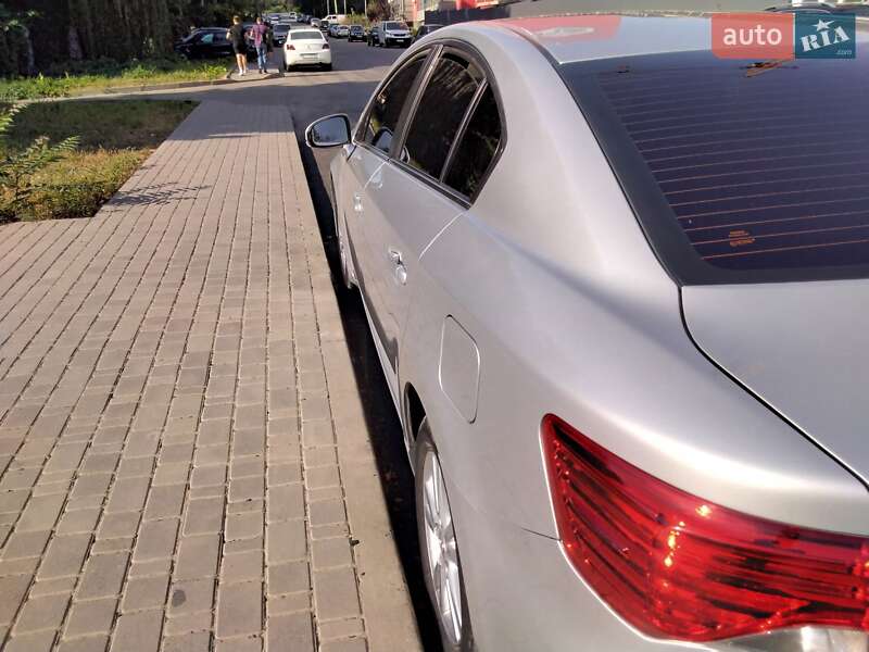 Седан Toyota Avensis 2013 в Черновцах фото 3 Седан Toyota Avensis 2013 в Черновцах