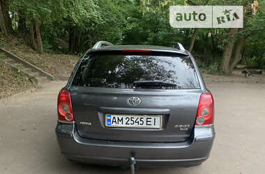 Універсал Toyota Avensis 2007 в Житомирі