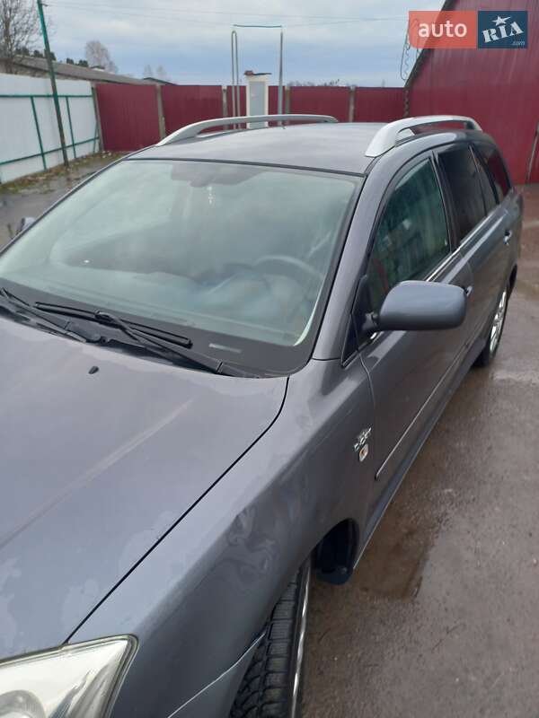 Універсал Toyota Avensis 2005 в Буську