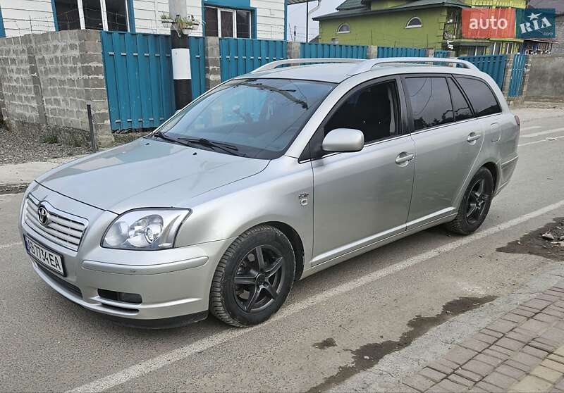 Универсал Toyota Avensis 2004 в Виноградове