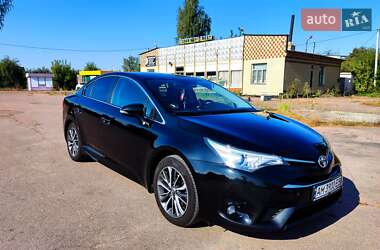 Седан Toyota Avensis 2015 в Хорошеві