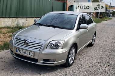 Седан Toyota Avensis 2003 в Вінниці