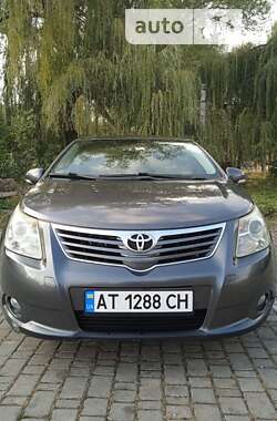 Седан Toyota Avensis 2010 в Івано-Франківську