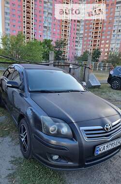 Седан Toyota Avensis 2008 в Киеве