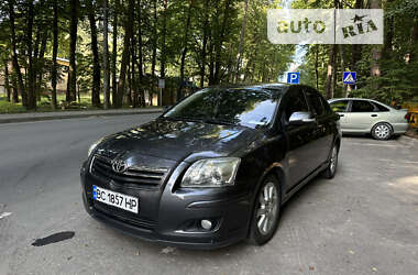 Ліфтбек Toyota Avensis 2006 в Львові