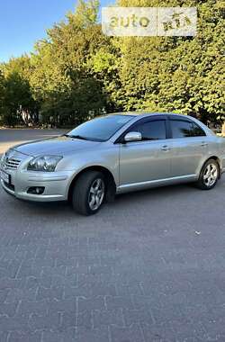 Седан Toyota Avensis 2008 в Миргороді