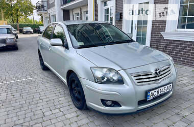 Седан Toyota Avensis 2008 в Луцьку