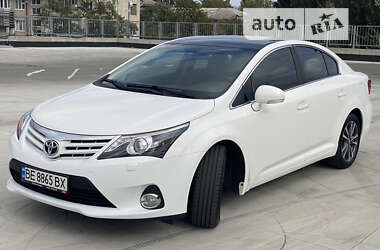 Седан Toyota Avensis 2012 в Києві