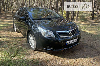 Седан Toyota Avensis 2008 в Днепре