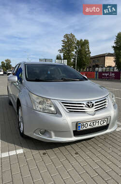 Универсал Toyota Avensis 2010 в Тернополе