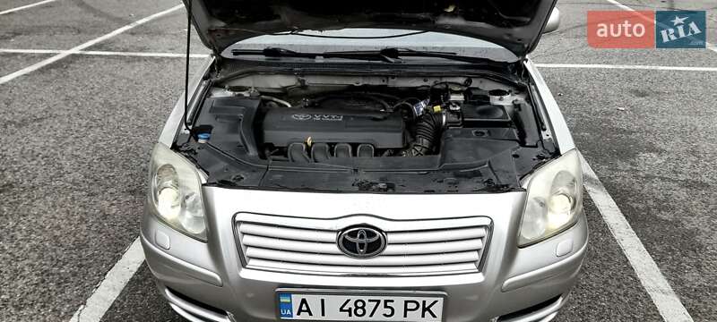 Седан Toyota Avensis 2004 в Броварах