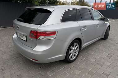 Універсал Toyota Avensis 2010 в Рівному