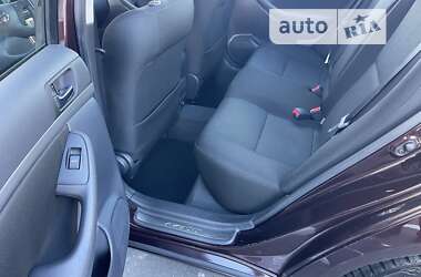 Седан Toyota Avensis 2008 в Виннице