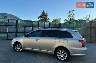 Універсал Toyota Avensis 2005 в Сарнах