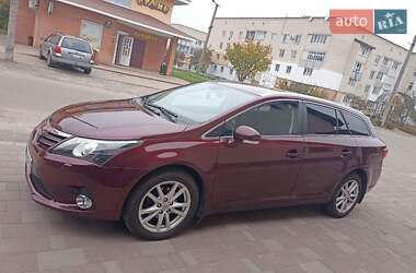 Універсал Toyota Avensis 2012 в Рівному