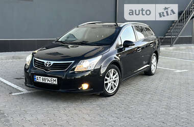 Универсал Toyota Avensis 2010 в Хмельницком