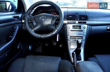 Седан Toyota Avensis 2007 в Львове