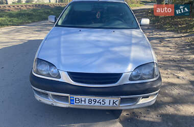 Седан Toyota Avensis 1998 в Одессе