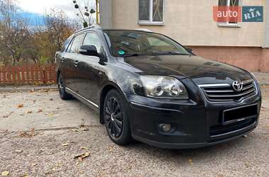 Універсал Toyota Avensis 2008 в Житомирі