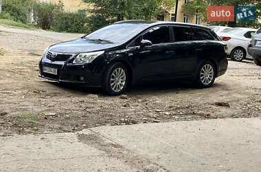 Универсал Toyota Avensis 2010 в 