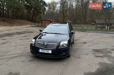 Універсал Toyota Avensis 2008 в Миргороді