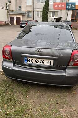 Седан Toyota Avensis 2003 в Хмельницком