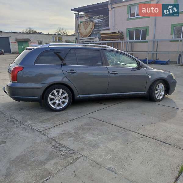 Універсал Toyota Avensis 2005 в Стрию