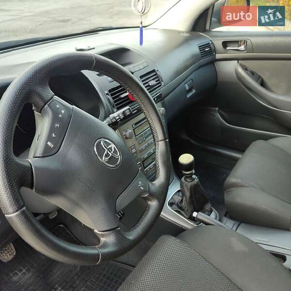 Універсал Toyota Avensis 2005 в Стрию