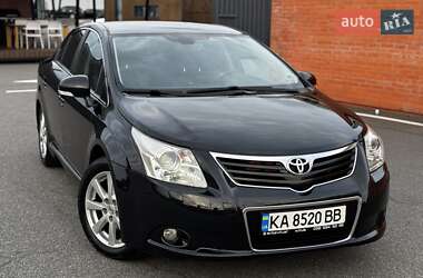 Седан Toyota Avensis 2008 в Киеве