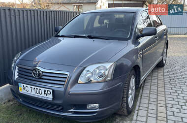 Седан Toyota Avensis 2003 в Иваничах